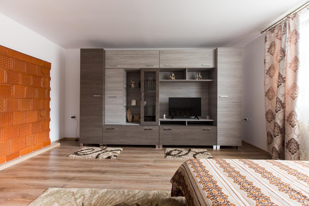 Casa Kis Villa Vişeu de Sus Екстериор снимка